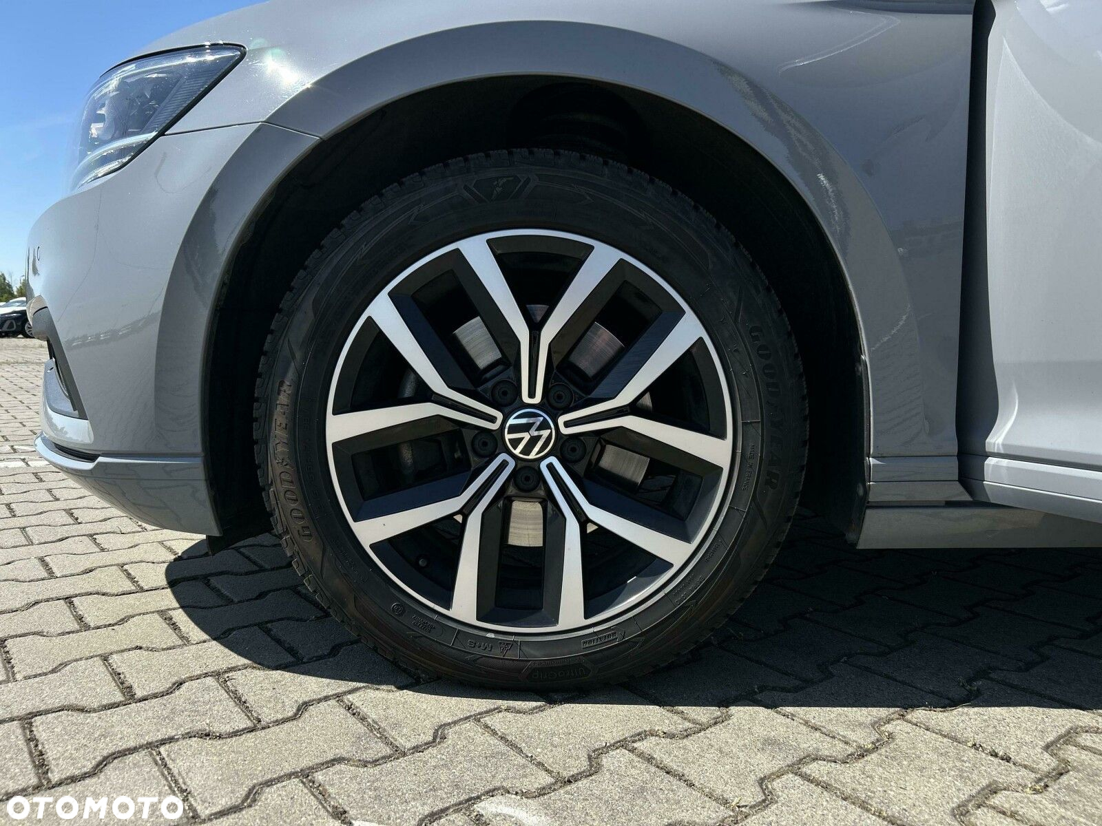 Volkswagen Passat 2.0 TSI Business DSG - 27