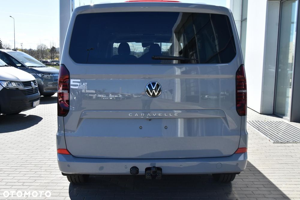 Volkswagen Caravelle - 7