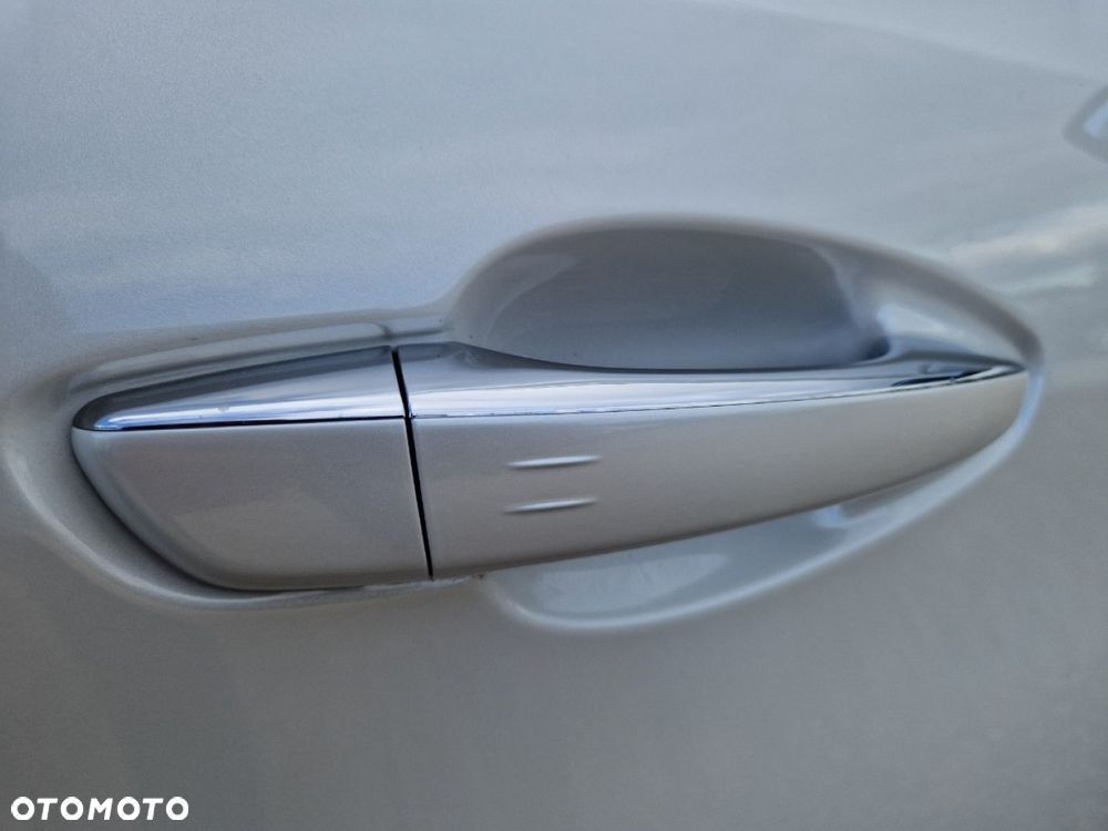 Peugeot 308 SW 1.6 BlueHDi Allure S&S - 20