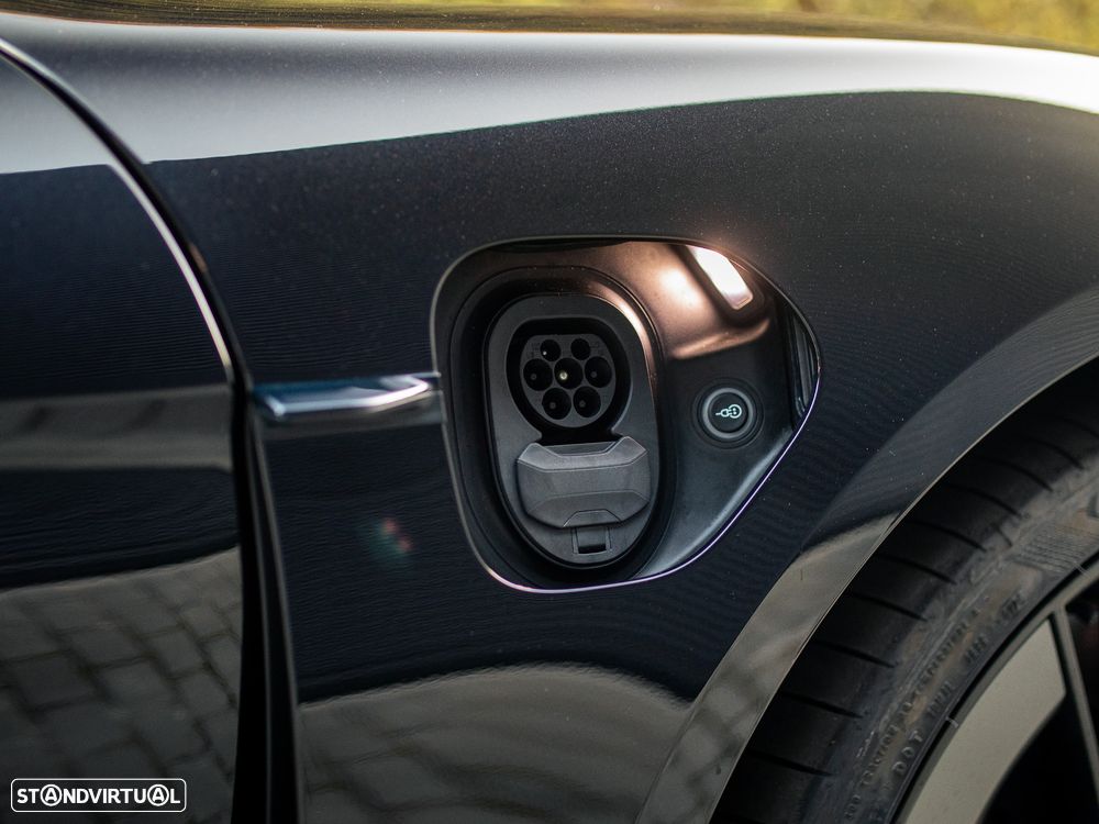 Porsche Taycan Sport Turismo GTS - 8