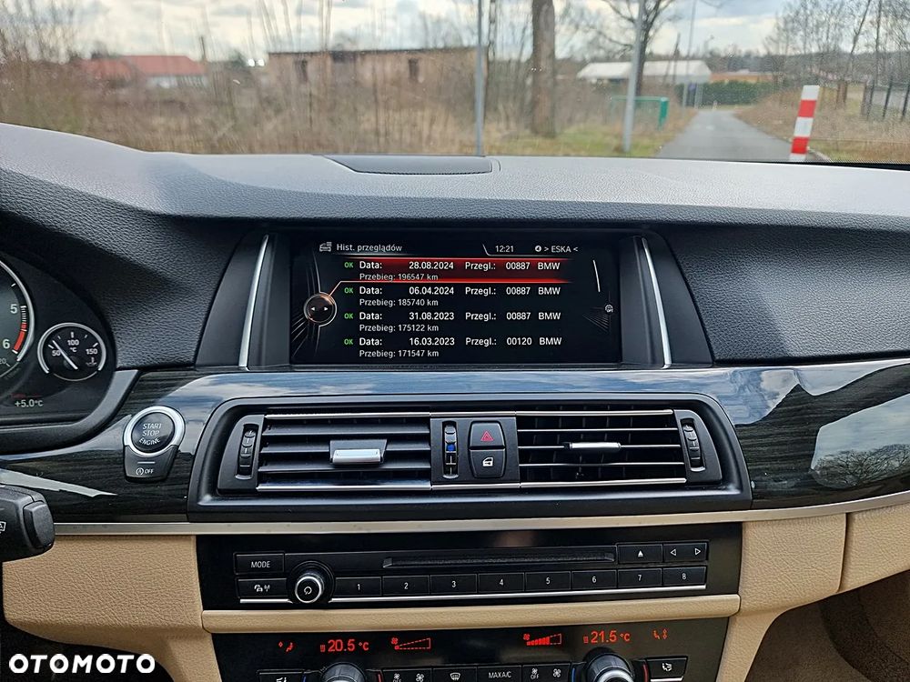 BMW Seria 5 520d Luxury Line sport - 30
