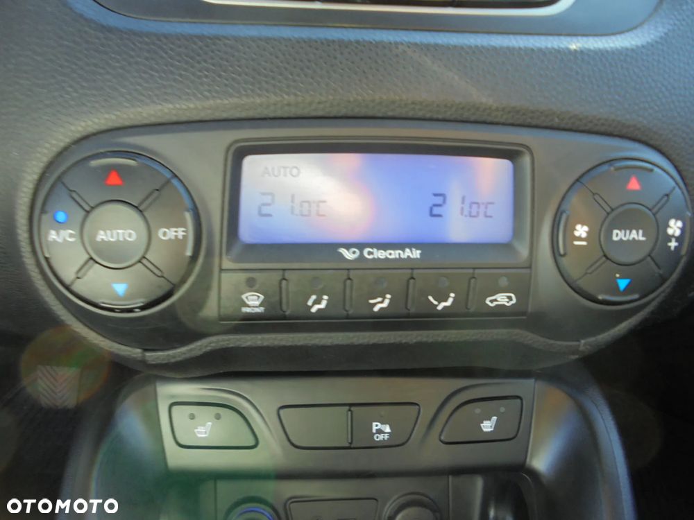 Hyundai ix35 2.0 CRDi Premium 2WD - 22