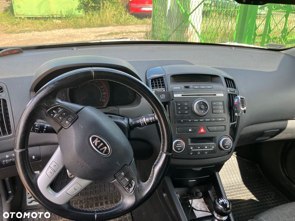 Kia ProCeed 2.0 crdi Optimum + - 8