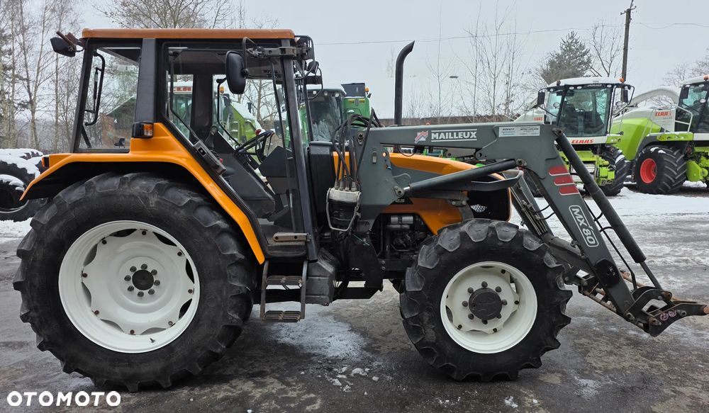 Renault Ceres 335 - 12