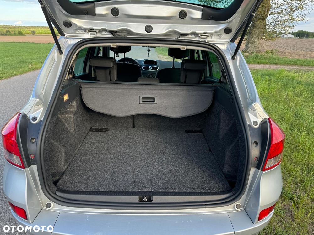 Renault Clio - 10