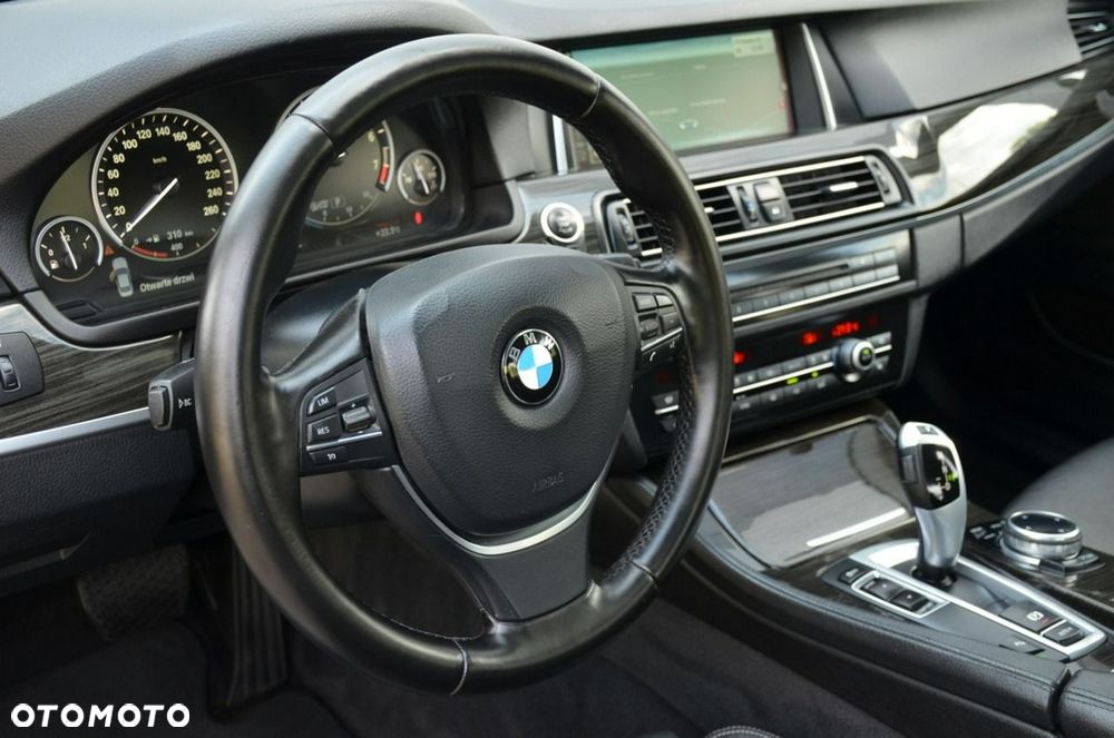 BMW Seria 5 - 25