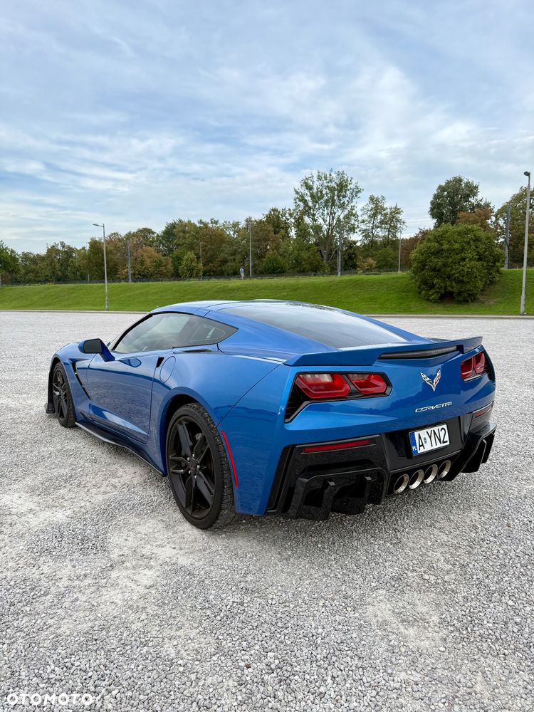 Chevrolet Corvette - 3