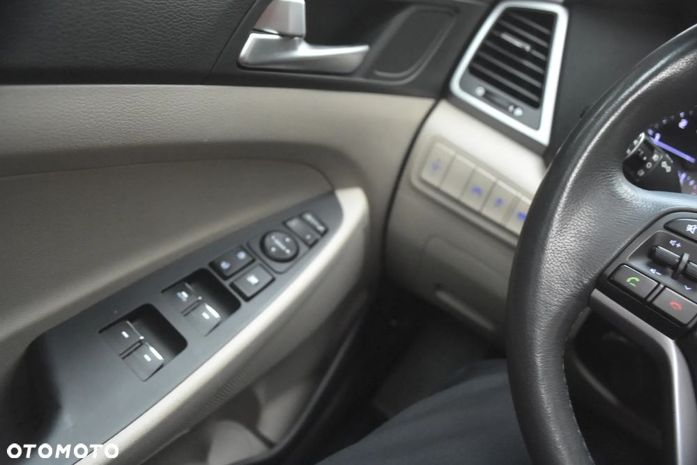 Hyundai Tucson 2.0 CRDi 4WD Trend - 24