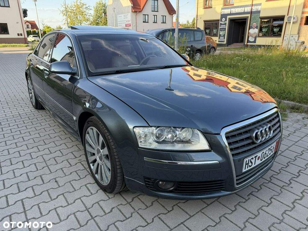 Audi A8 - 2