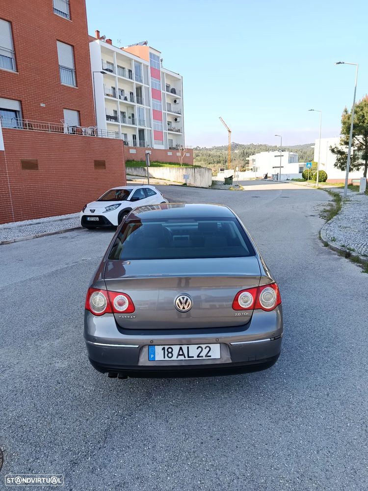 VW Passat 2.0 TDI Highline DSG - 5