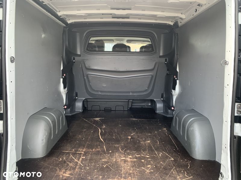 Renault Trafic L2H1 6cio osobowy Brygadowy DOKA Homologacja cięż. N1 FVAT23 Duża Ładowność 972kg - 39