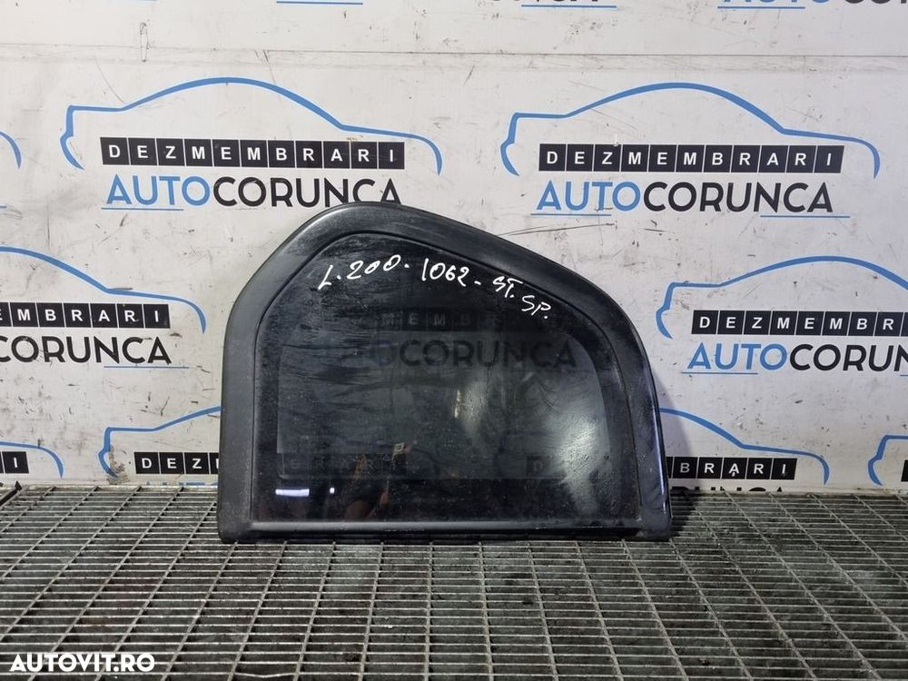 Geam fix caroserie stanga Mitsubishi L200 Facelift 2010 - 2015 SUV 4 Usi (1062) - 1