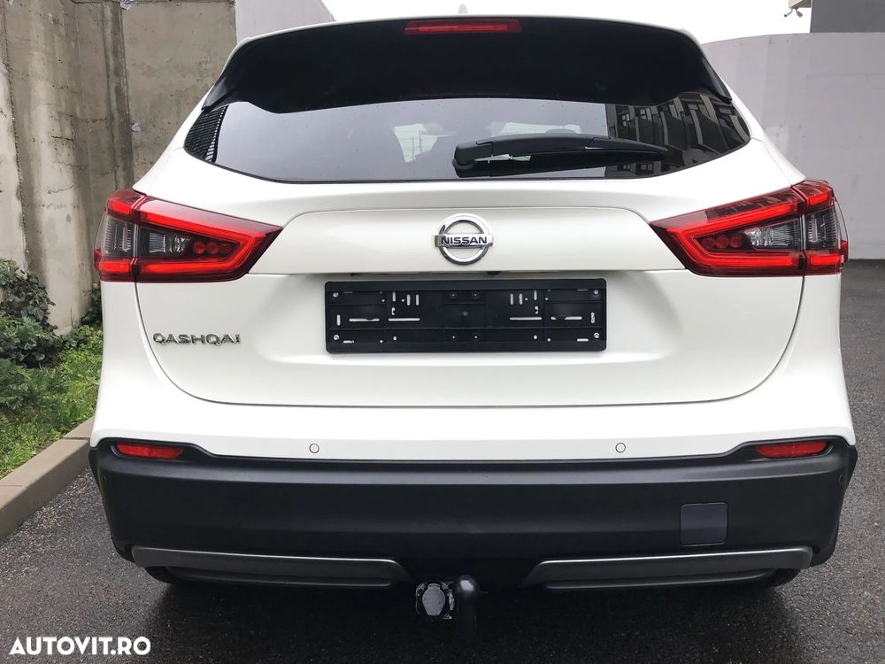 Nissan Qashqai 1.6 DCI Xtronic TEKNA+ - 28