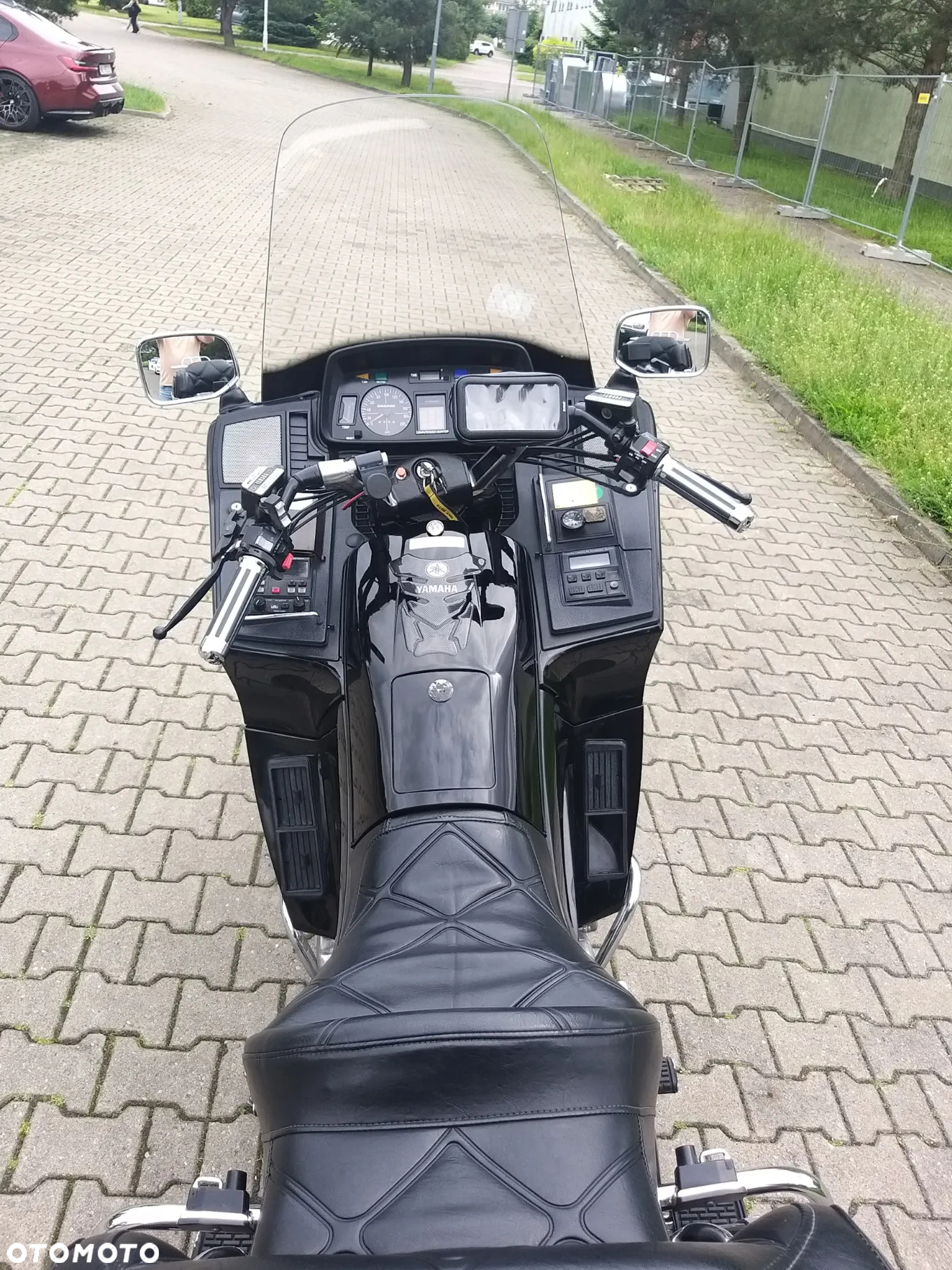Yamaha XVZ - 16