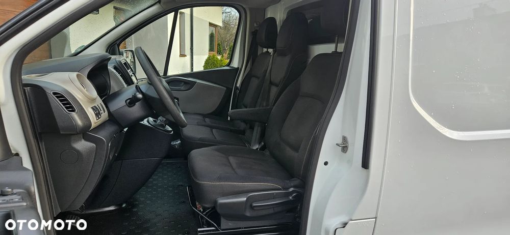 Renault Trafic - 17