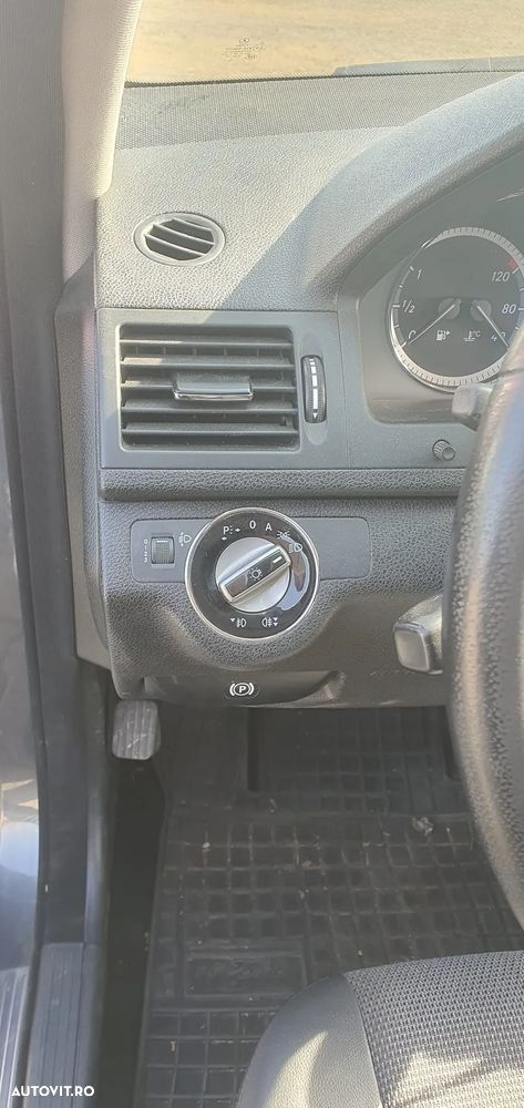 Mercedes-Benz C - 16