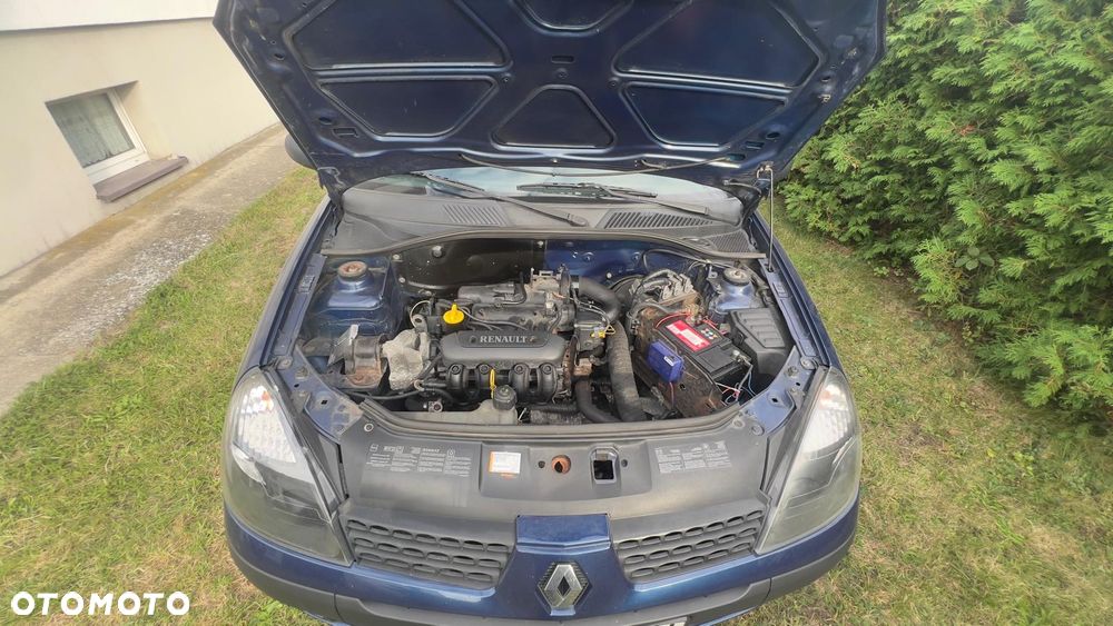 Renault Clio 1.2i RN - 8