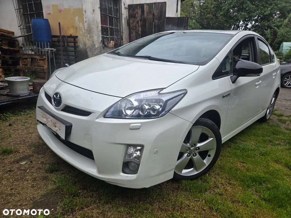 Toyota Prius (Hybrid) Life - 2