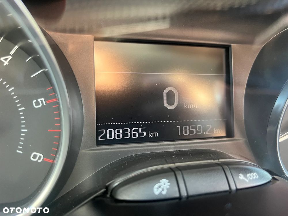 Peugeot 2008 1.6 BlueHDi Active - 7