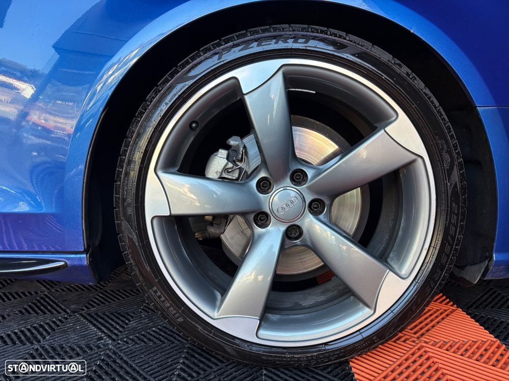 Audi A4 Avant 2.0 TDI DPF clean quattro S tronic S line Sport Pack - 6