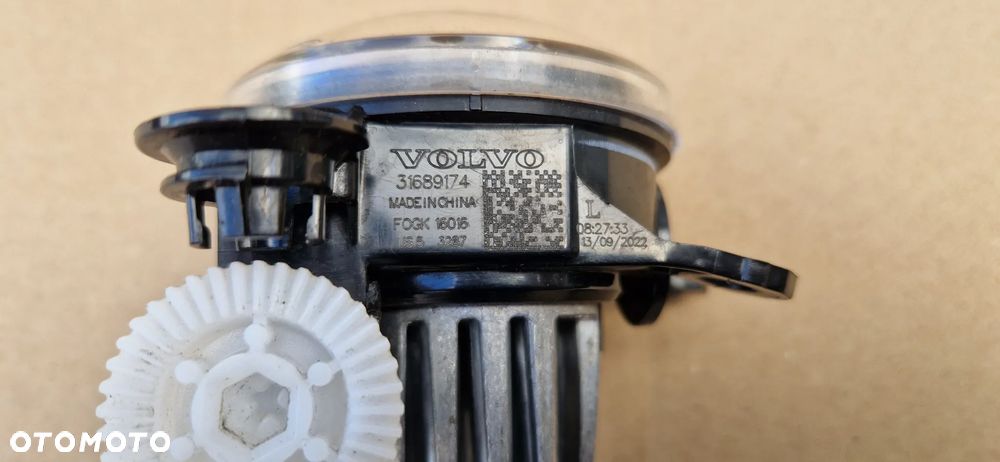 Lampa lewa przeciwmgielna Volvo XC40 - 5