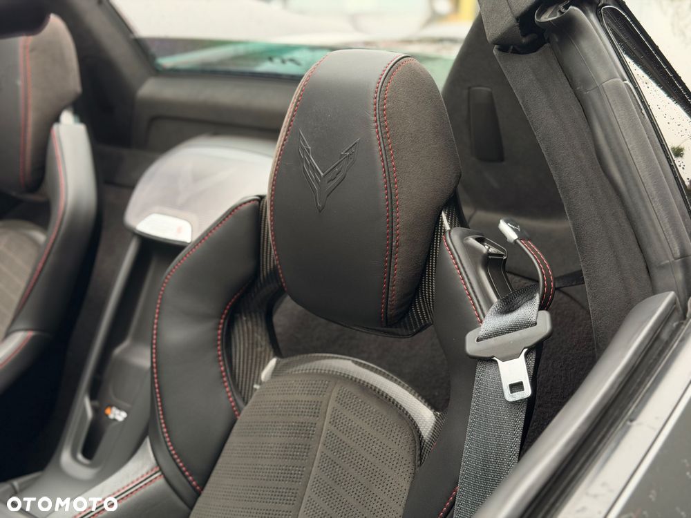 Chevrolet Corvette - 29