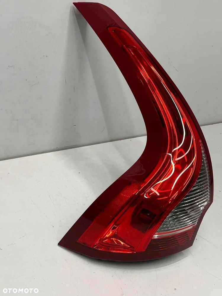 Volvo XC60 I Lift lampa lewa tył tylna 31323034 - 2