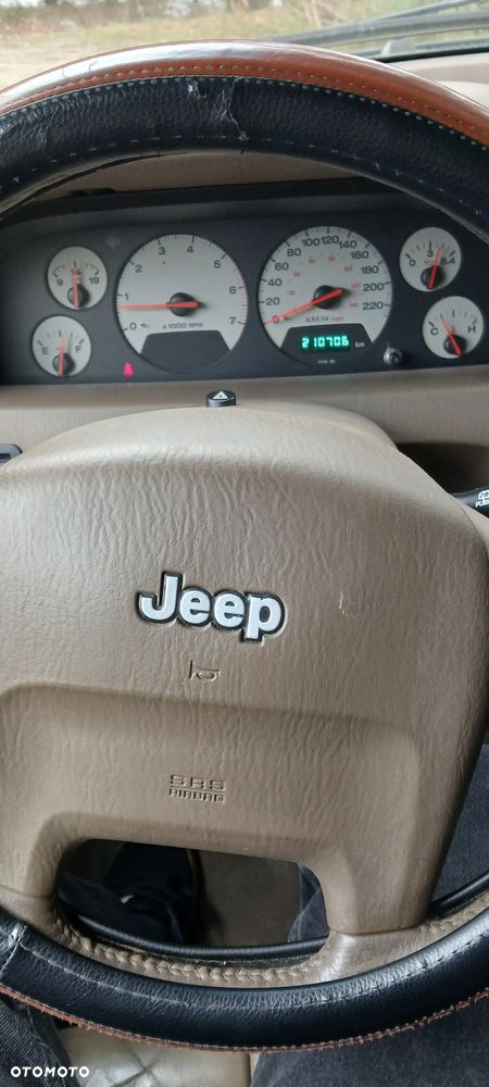 Jeep Grand Cherokee - 7