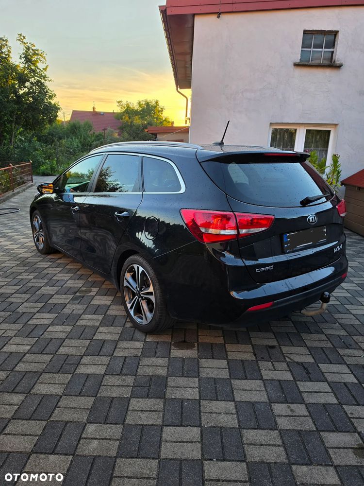 Kia Ceed 1.6 CRDi L Business Line DCT - 6