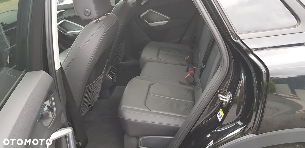 Audi Q3 35 TDI S tronic S line - 4