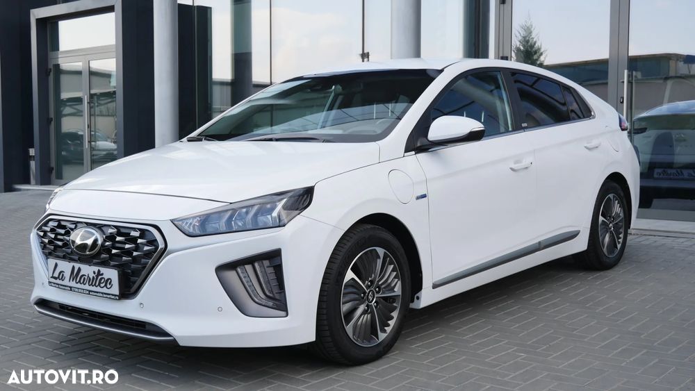 Hyundai IONIQ 1.6 GDI Premium - 8