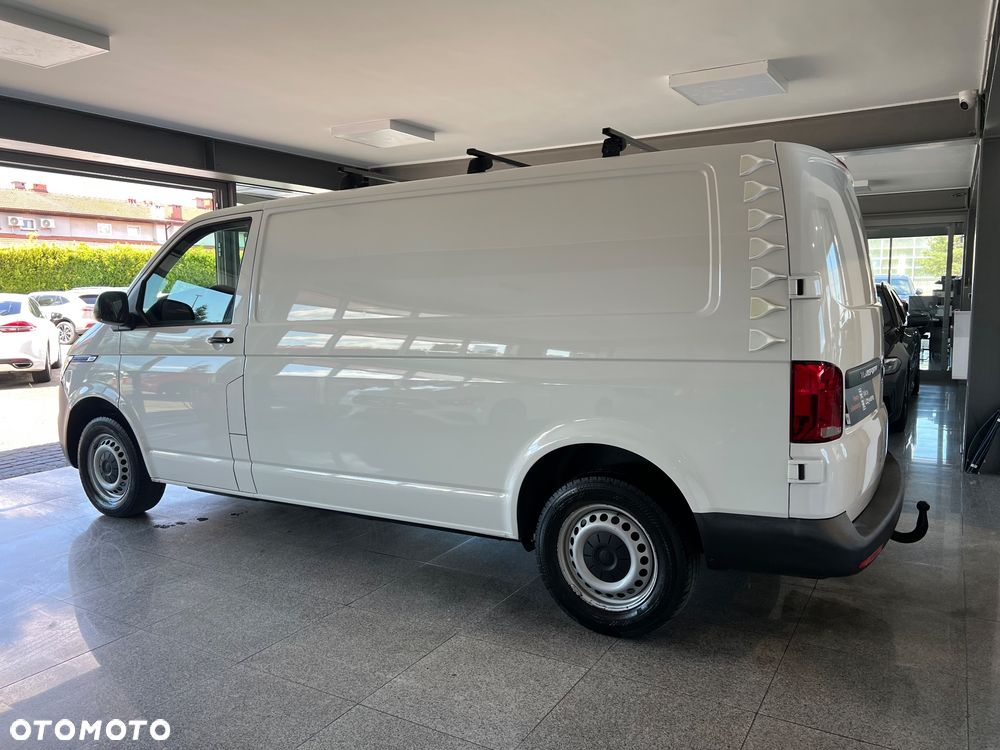 Volkswagen Transporter - 11