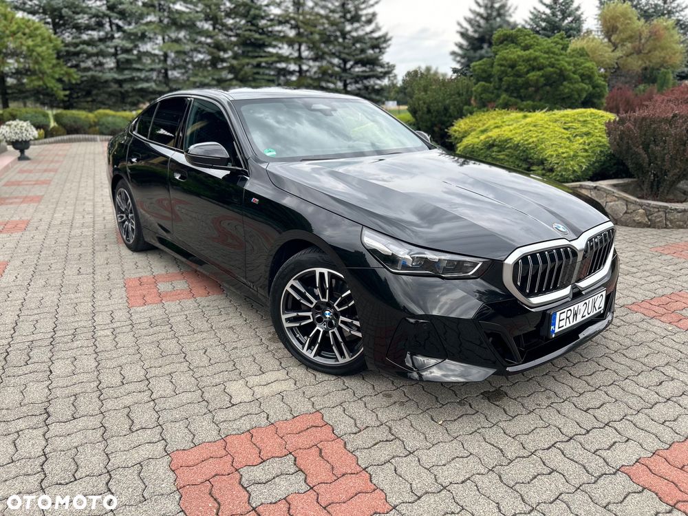 BMW Seria 5 520i M Sport Edition - 4