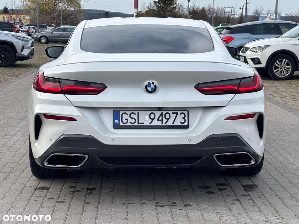 BMW Seria 8 840i - 7