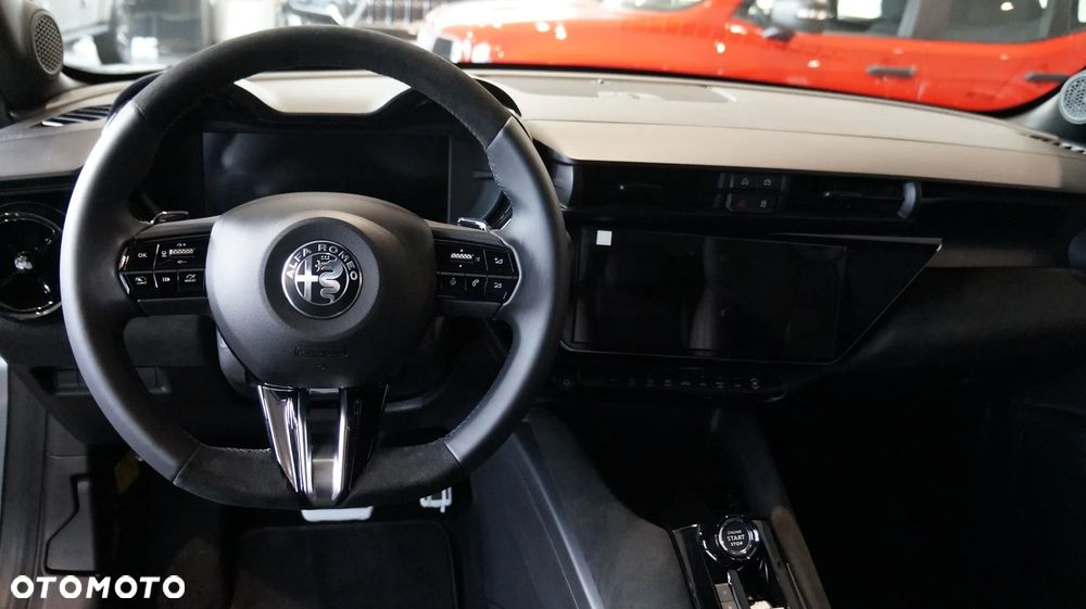 Alfa Romeo Junior 1.2 mHEV Ibrida Speciale eDCT - 14
