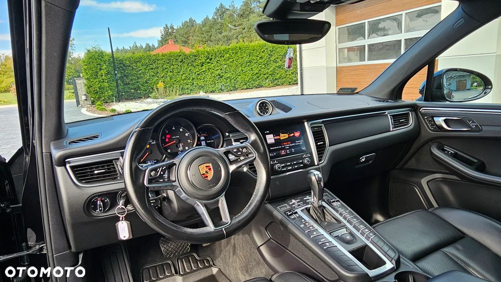 Porsche Macan Standard - 8