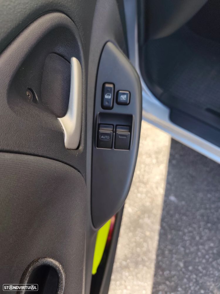 Toyota Yaris 1.0 Multi-Mode Sol - 13