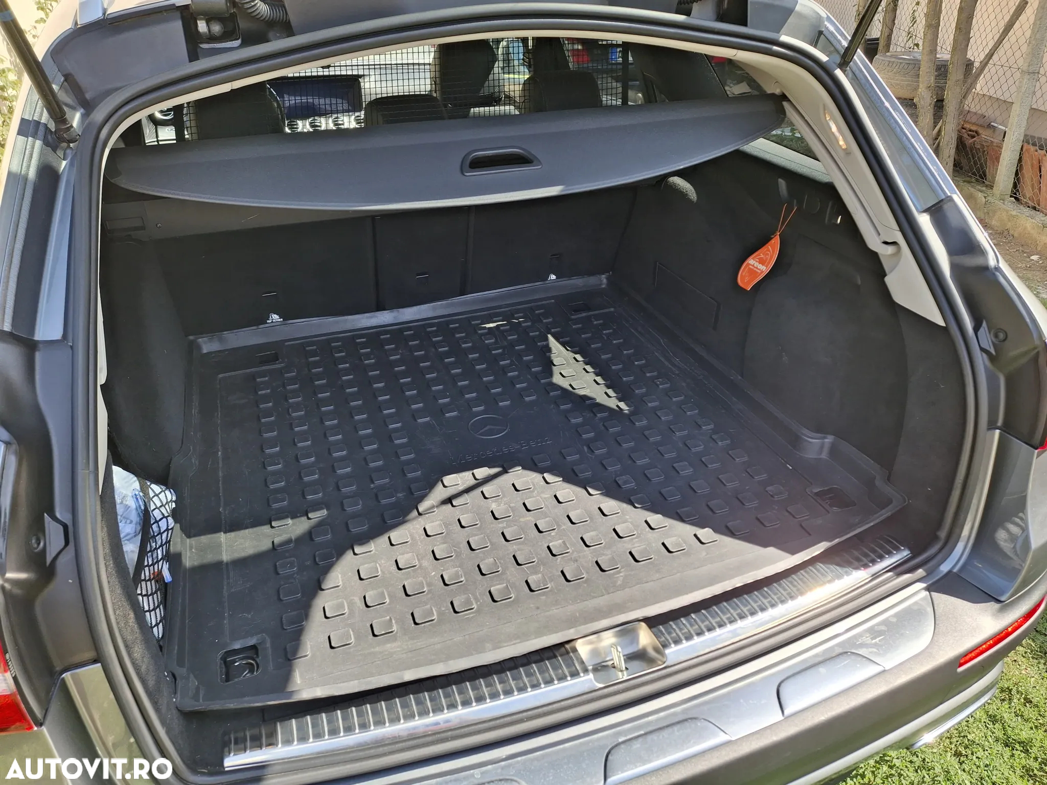 Mercedes-Benz E 220 d All-Terrain 4MATIC Aut. - 10