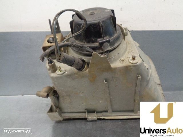 FAROL ESQUERDO RENAULT EXPRESS FURGÃO 1994 -7701035232 - 2