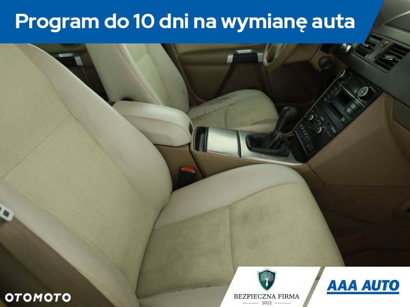 Volvo XC 90 - 9