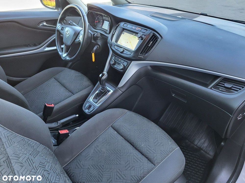 Opel Zafira - 20