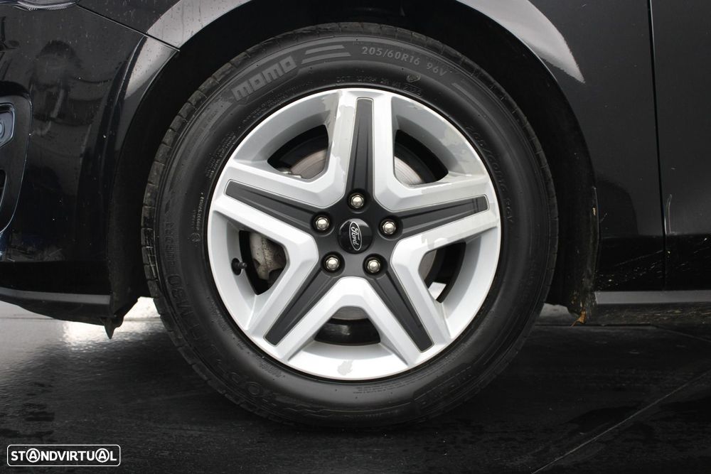 Ford Focus SW 1.0 EcoBoost Active - 32