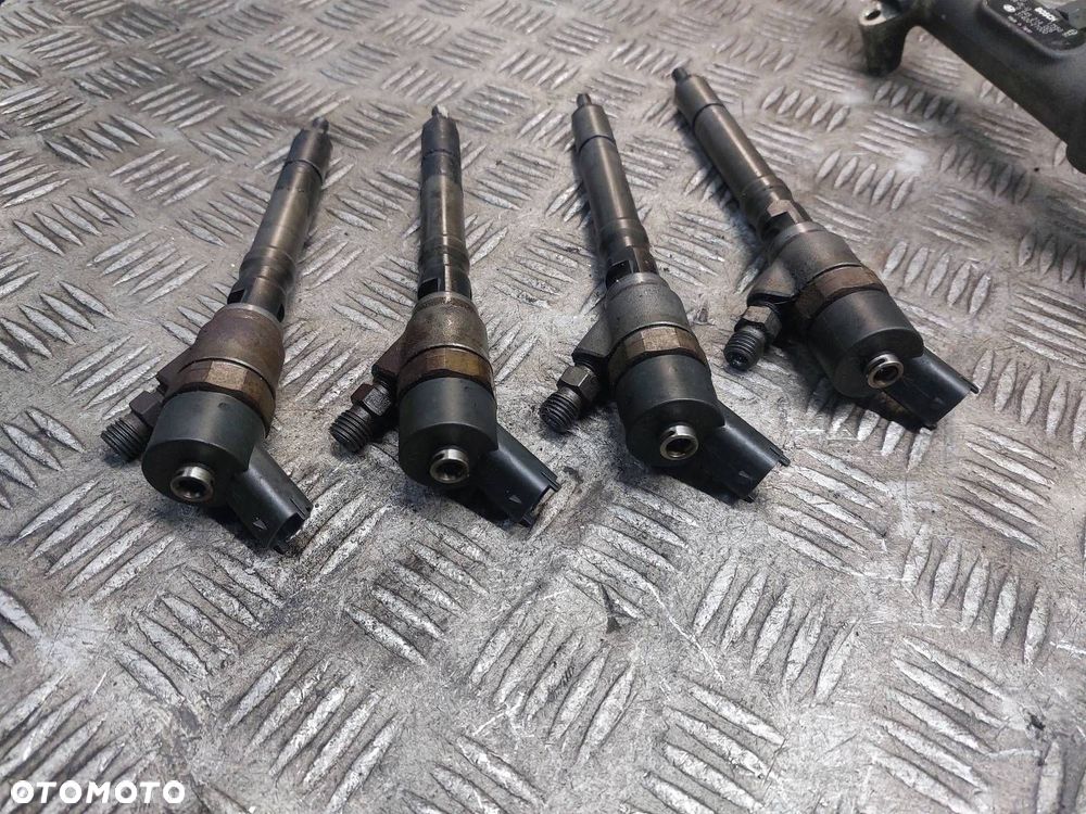 POMPA WTRYSKOWA + WTRYSKIWACZE TUCSON I 2.0 CRDI 33100-27000 33800-27900 - 6