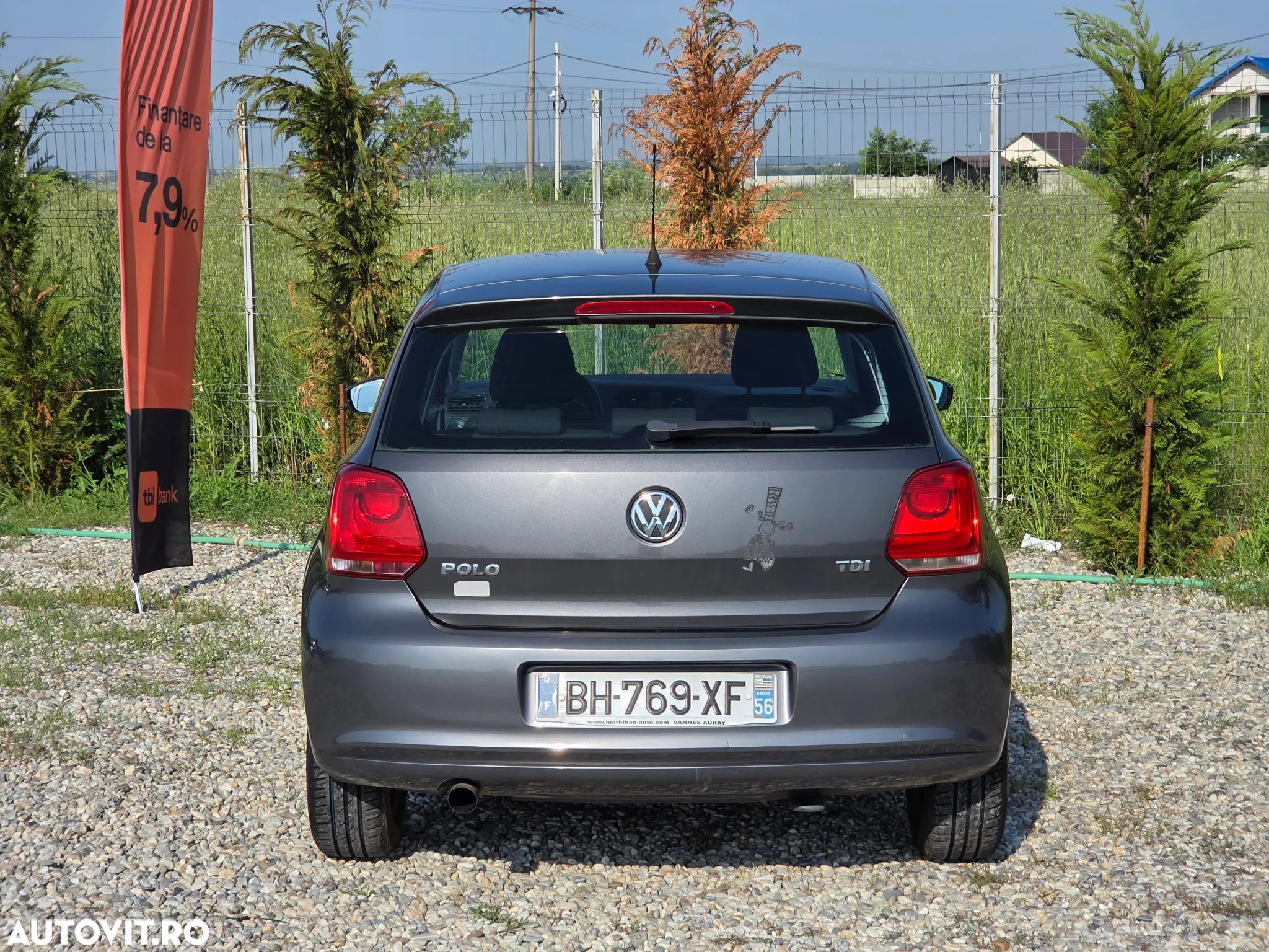 Volkswagen Polo 1.6 TDI Blue Motion Style - 5