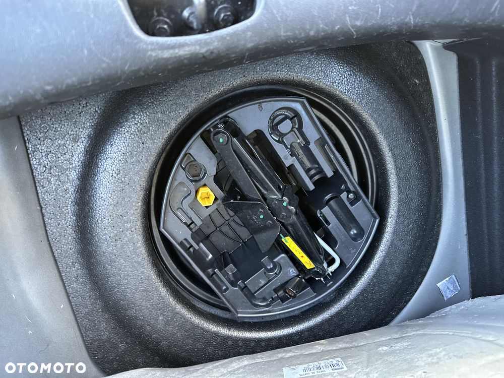 Citroën DS3 1.6 THP SportChic - 22