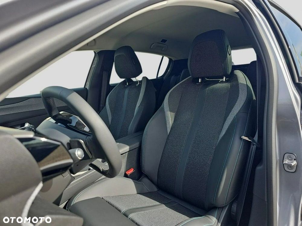 Peugeot 308 1.2 mHEV Allure S&S e-DCS6 - 13