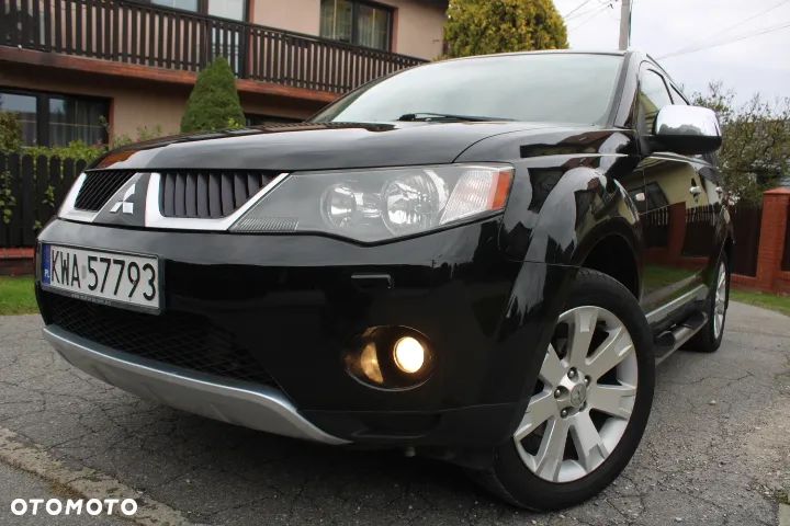 Mitsubishi Outlander 2.0 DID Instyle - 2