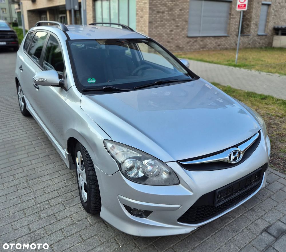 Hyundai i30 1.6 CRDi Seasons - 8