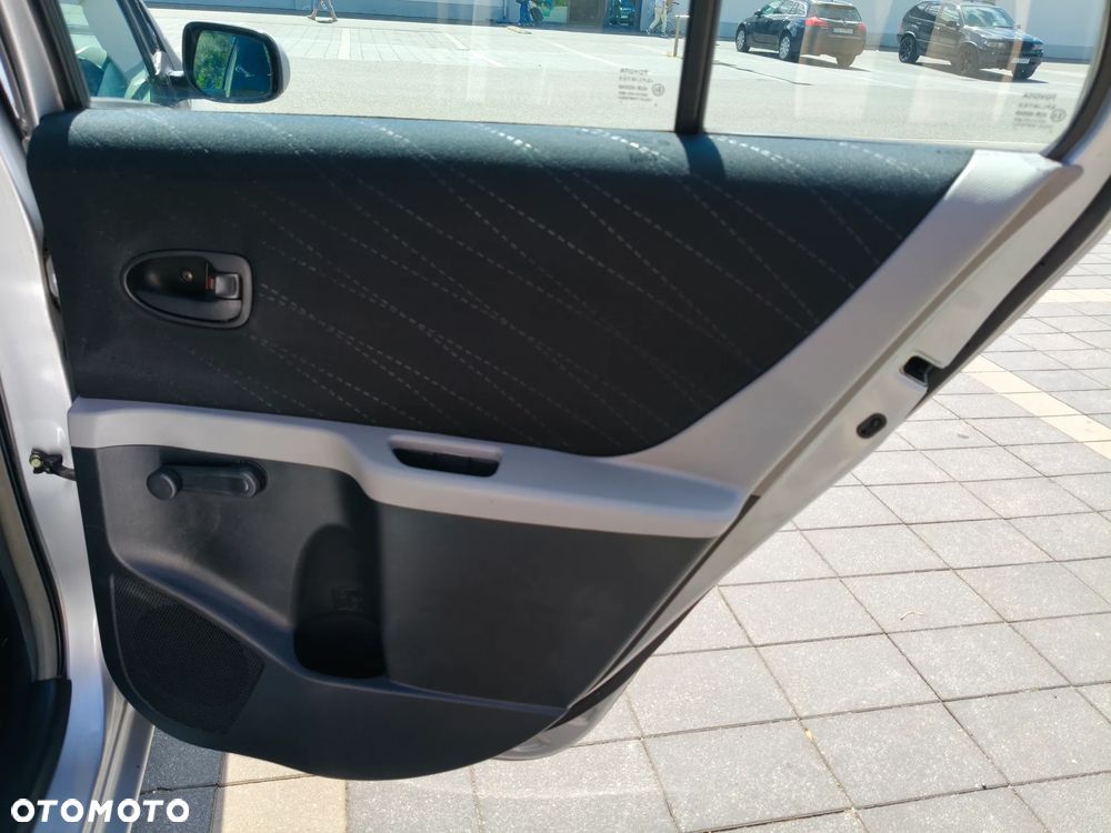 Toyota Yaris 1.4 D-4D Luna A/C - 21