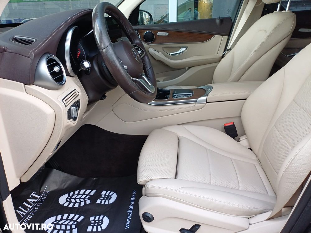 Mercedes-Benz GLC 220 d 4MATIC - 10